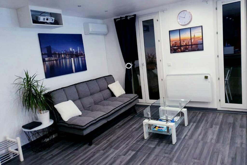 Superbe Studio De 30M2 Proche De Paris Poissy Exterior photo