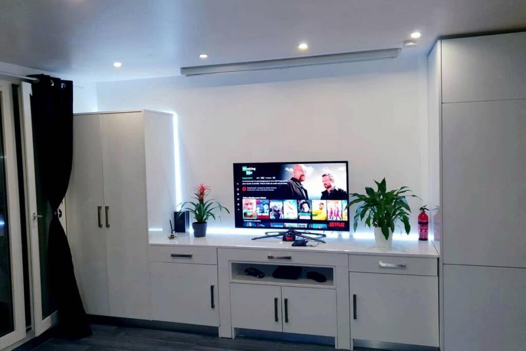 Superbe Studio De 30M2 Proche De Paris Poissy Exterior photo